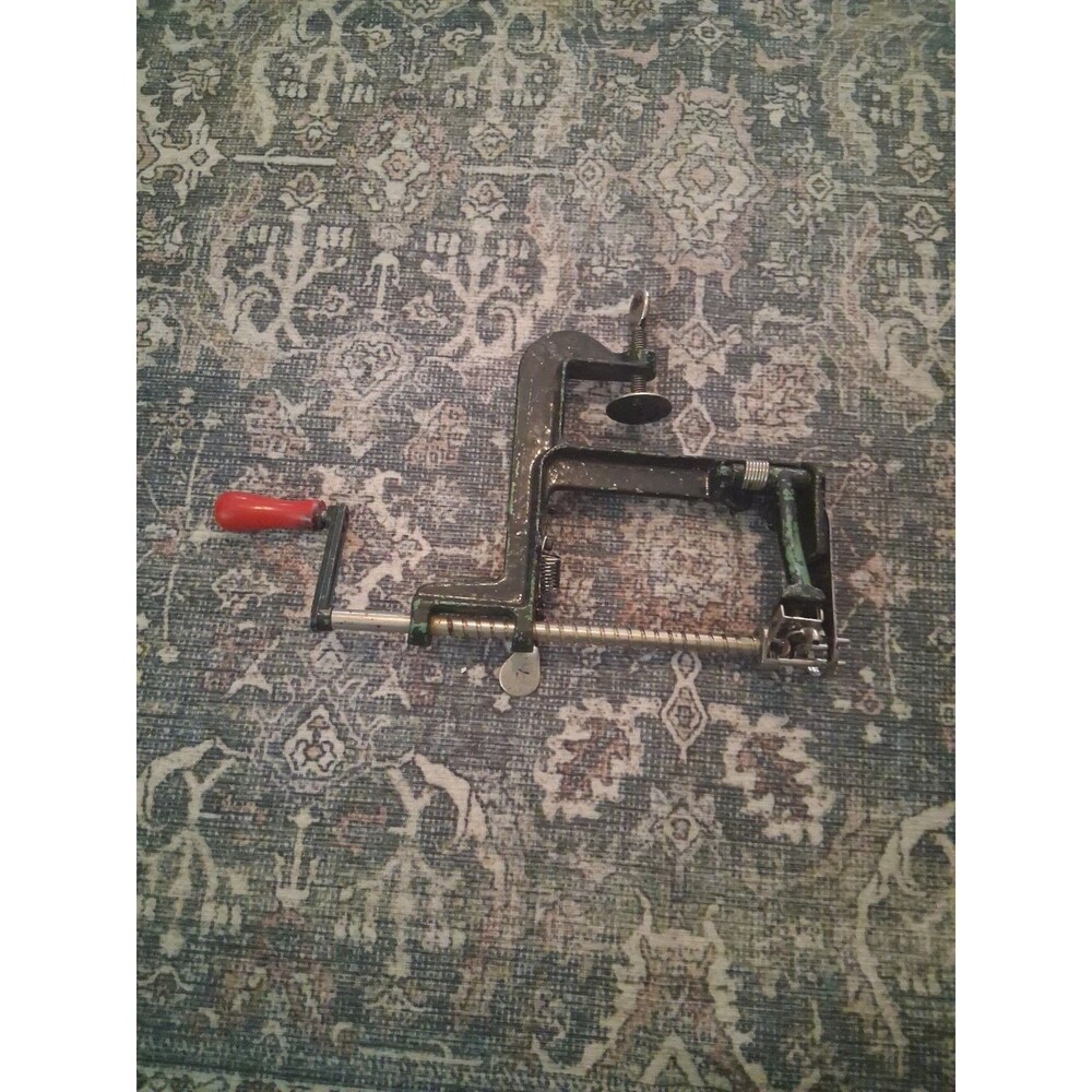 Vintage Hand-Crank Bench Vise Clamp Table Mount Tool — Metal Green Cast Iron
